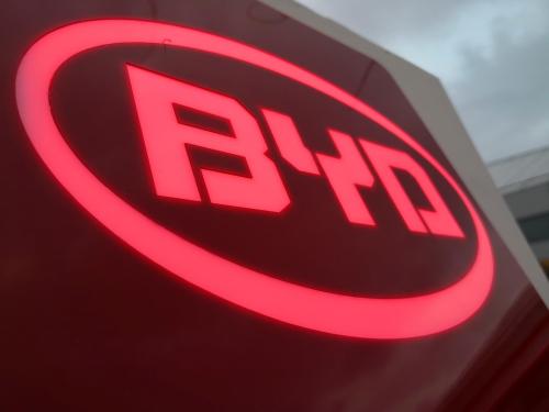 比亞迪2018財報解讀：凈利跌三成 今年擴量對沖補貼退坡